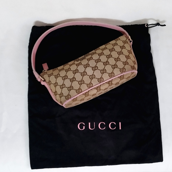 Gucci Handbags - Gucci boat pochette (Rare Find) 31243R  002214